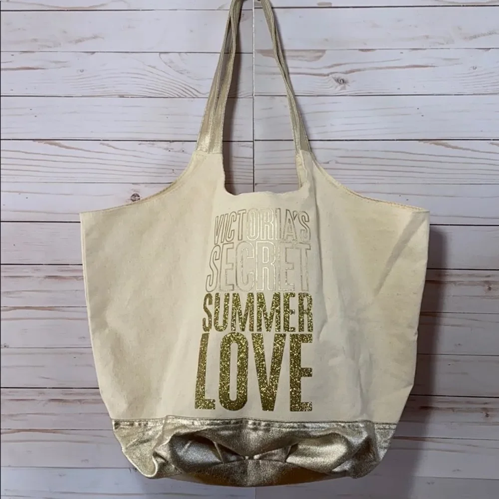 Victoria’s Secret Summer Love Tote